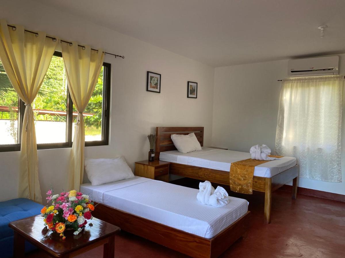 Tongatok Cliff Resort Mambajao Exterior foto